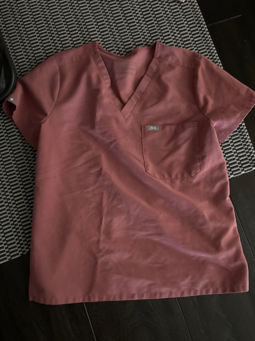Figs scrub top S/P